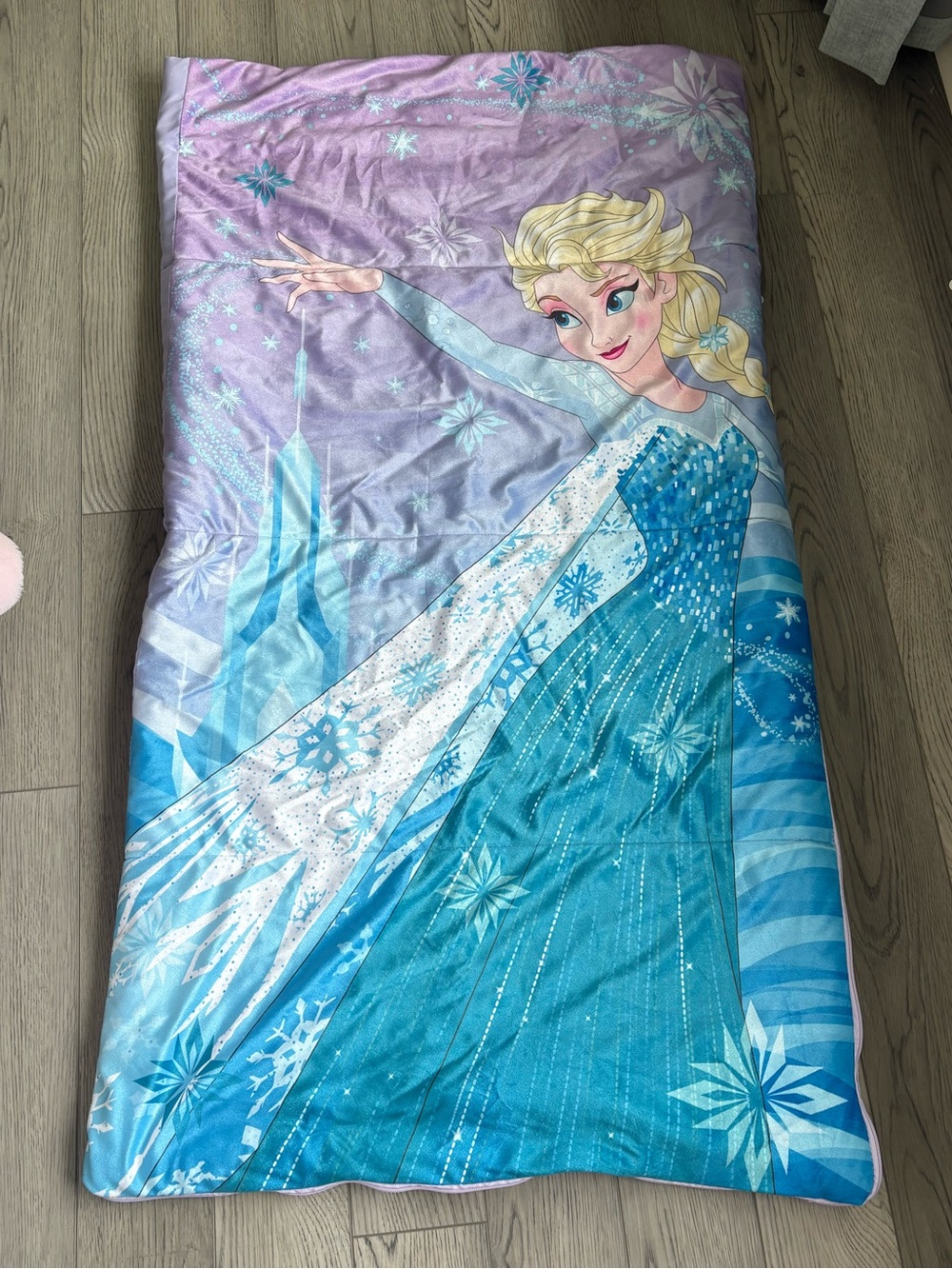 Disney Frozen Elsa Sleeping Bag with Matching Olaf Pillow - light wear